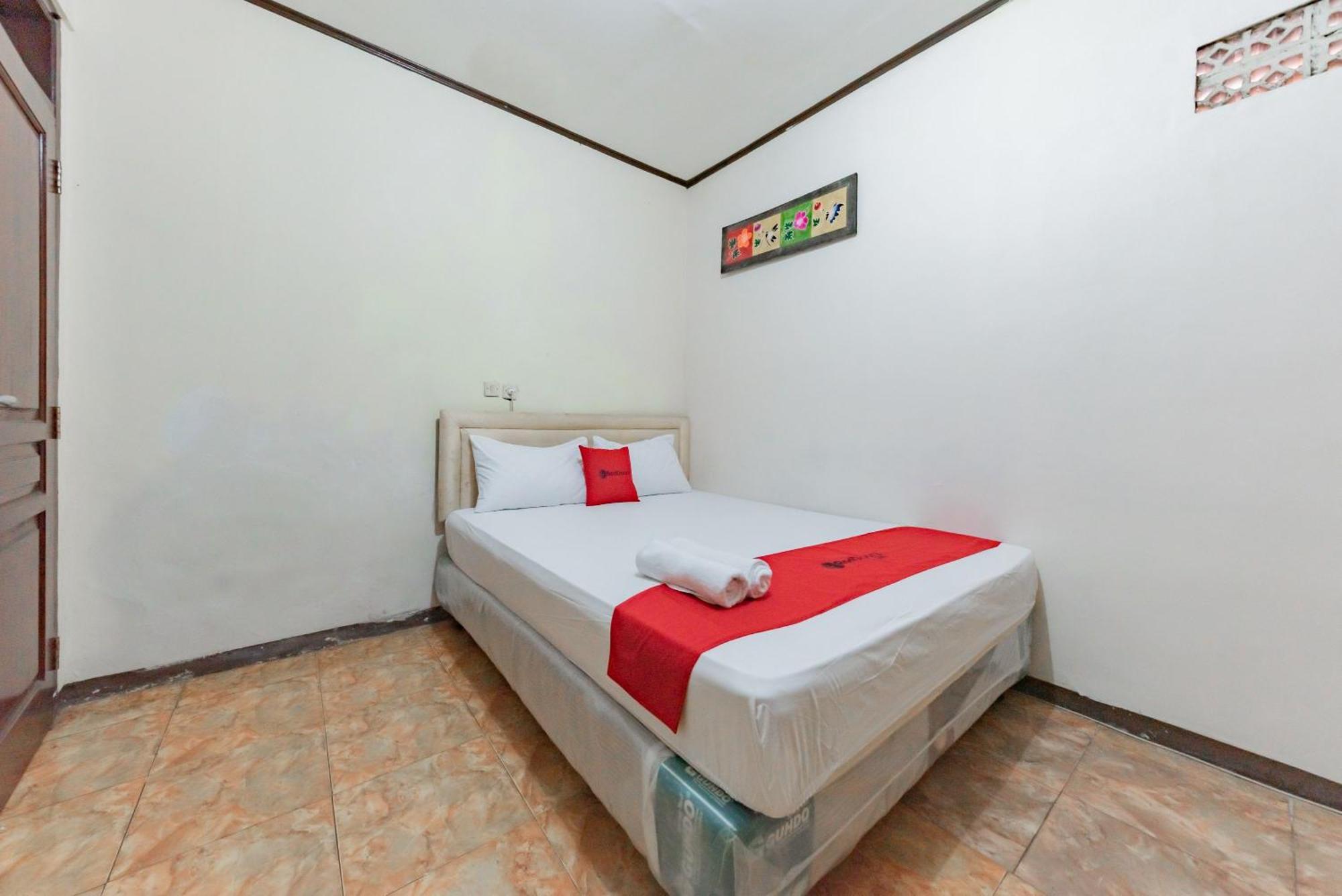 מלון Reddoorz Near Cikole למבאנג מראה חיצוני תמונה