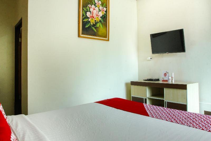 מלון Reddoorz Near Cikole למבאנג חדר תמונה